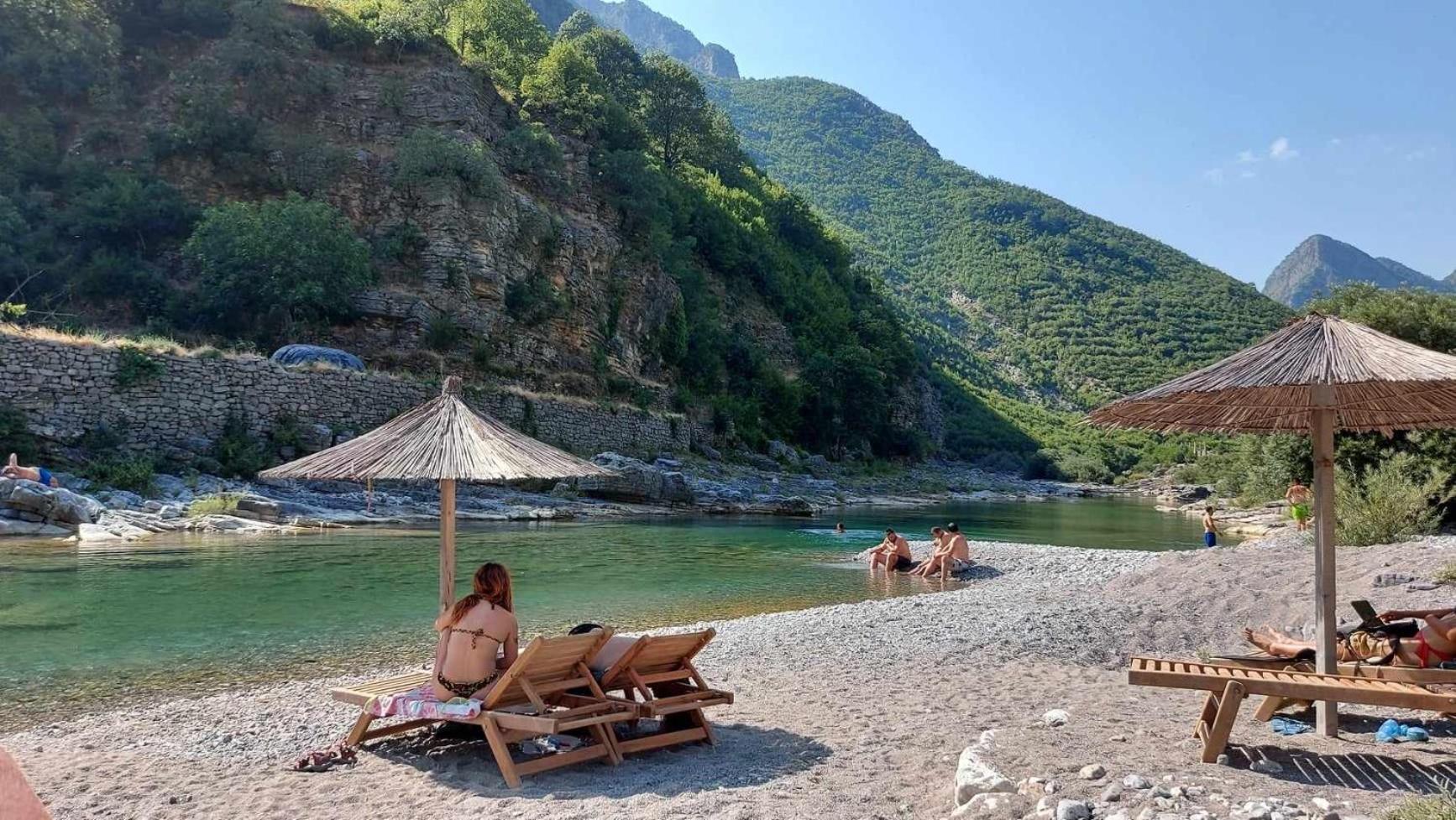 Affittacamere Prekal Park Camping Shkodër
